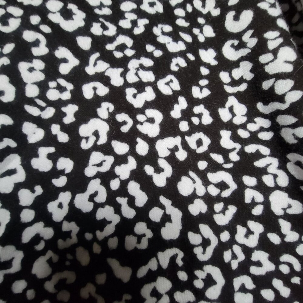 ✨Women's Jones New York Signature Sz 1X Black 3/4 Sleeve cotton top animal print - Picture 5 of 6